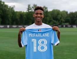 Manchester City envisage un transfert pour Christian McFarlane 1024x683 1